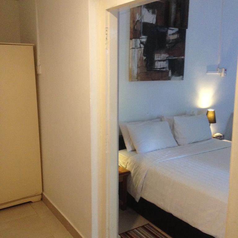 Fire Dragon Hideaway Hotel Negombo Ngoại thất bức ảnh