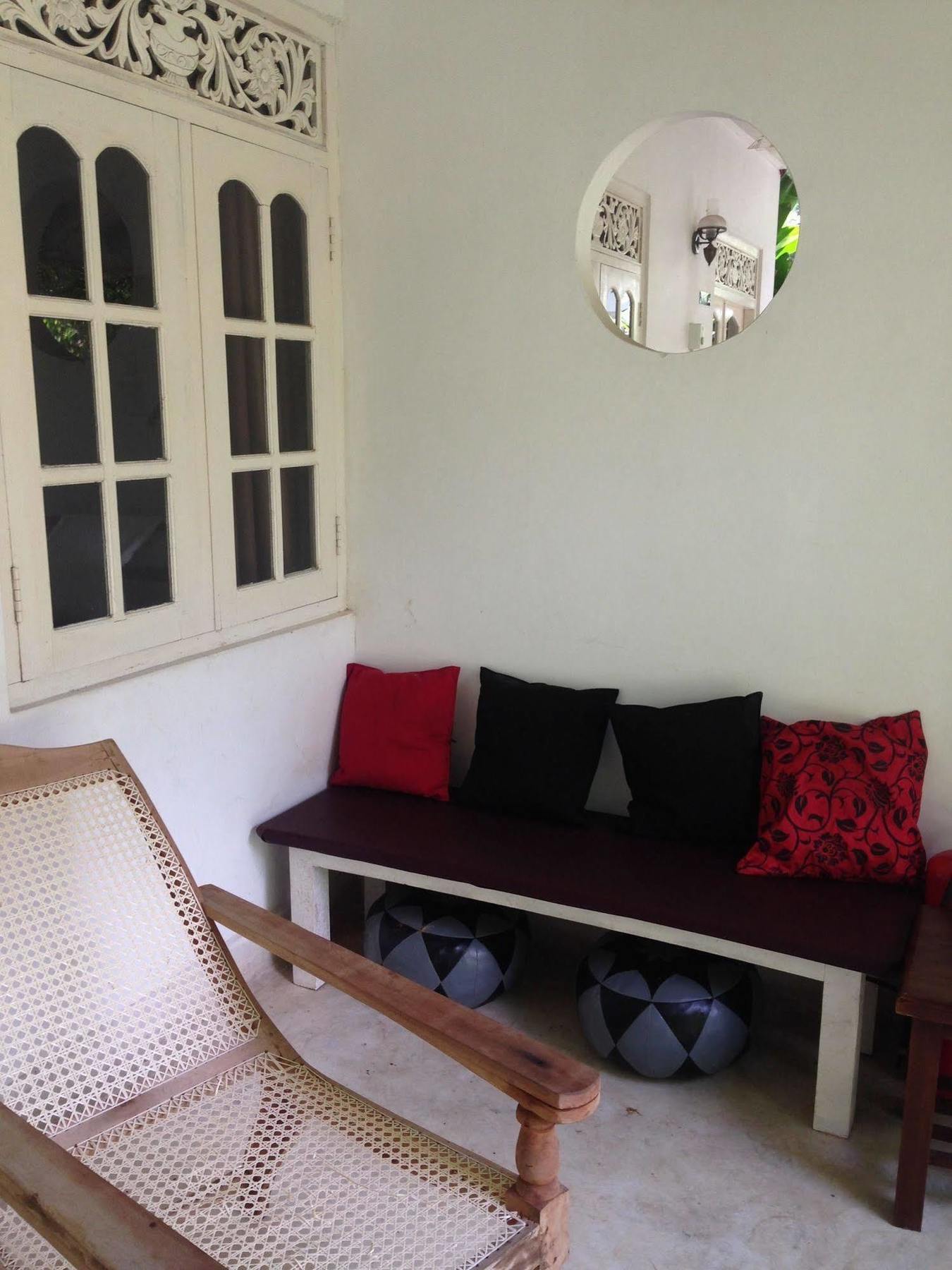 Fire Dragon Hideaway Hotel Negombo Ngoại thất bức ảnh